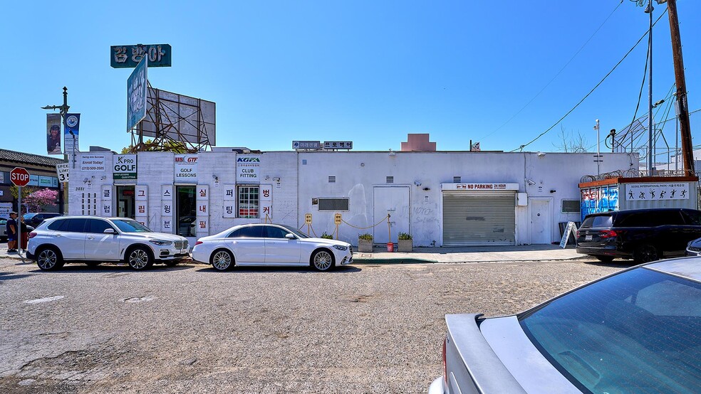 More Photos Of 3031 W Olympic Blvd, Los Angeles Freestanding For Lease