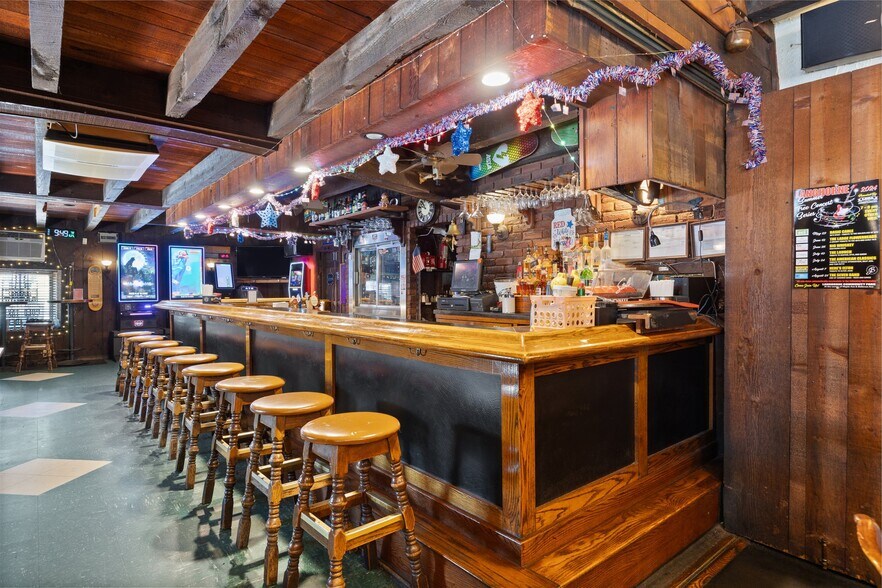 More Photos Of 100 W Maple Ave, Langhorne Restaurant For Sale