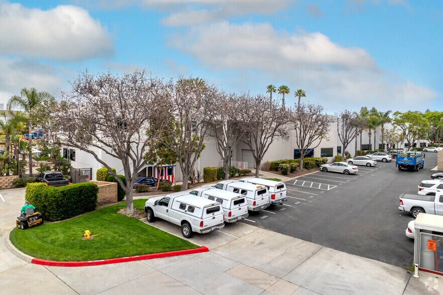 More Photos Of 9707 Waples St, San Diego Office For Lease