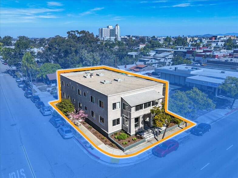 Primary Photo Of 630 W Washington St, San Diego Apartments For Sale