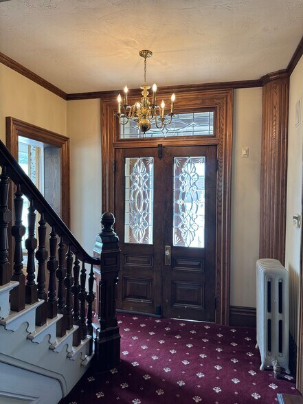 More Photos Of 438 Depot St, Latrobe Office For Lease