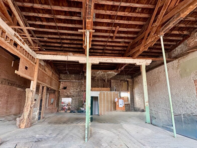 More Photos Of 232 Front St, Belleville Apartments For Sale