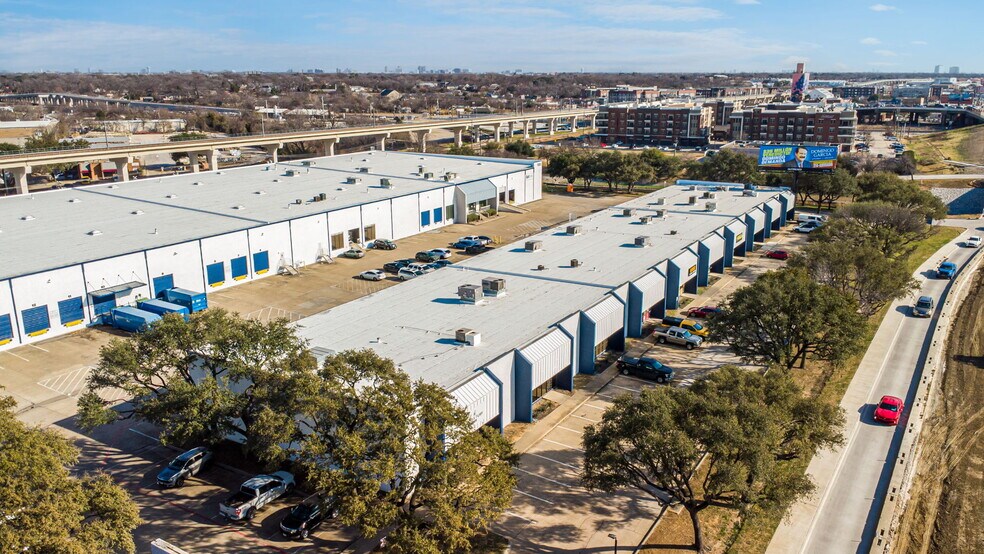 More Photos Of 1300 N Interstate 35E, Carrollton Unknown For Lease