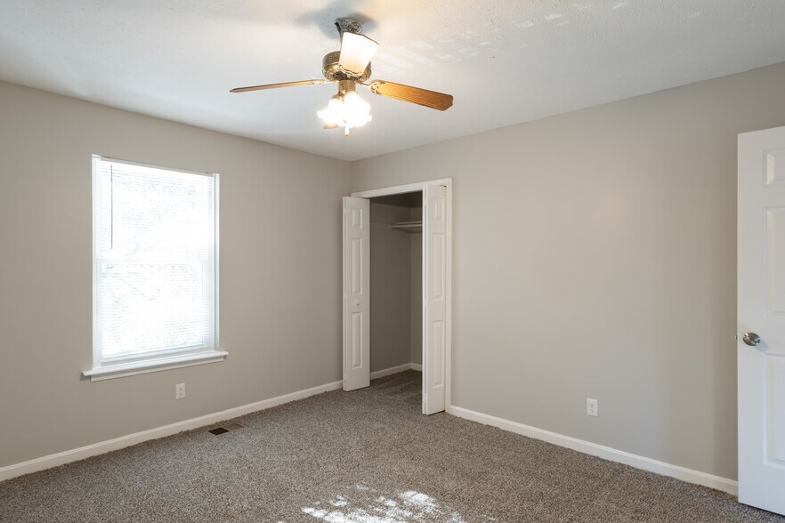 More Photos Of 3100 Orchard Manor Cir, Louisville Apartments For Sale