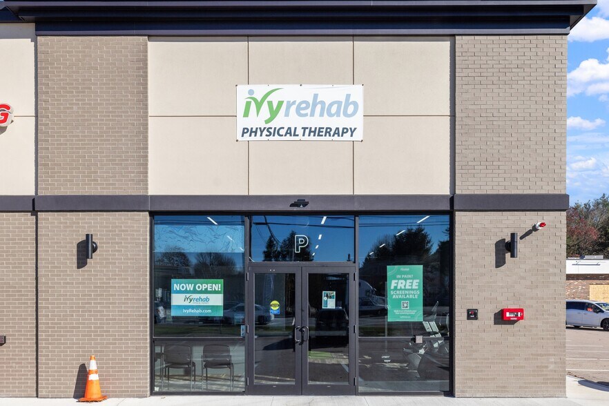 More Photos Of 493 Amherst St, Nashua Freestanding For Lease