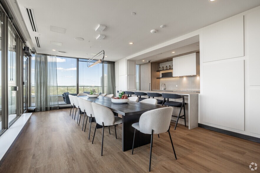 More Photos Of 300 Mcrae Av, Ottawa Apartments For Lease
