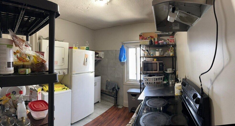 More Photos Of 84 King St W, Oshawa Storefront Retail Residential For Sale