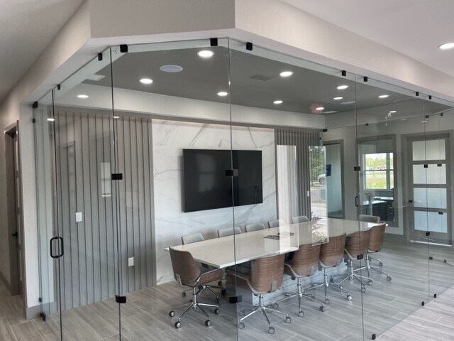 More Photos Of 18711 Dale Mabry, Lutz Office For Sale