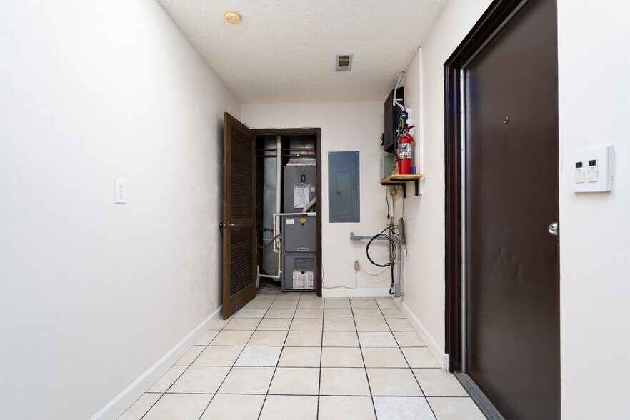 More Photos Of 4917 Maryville Rd, Granite City Medical For Sale
