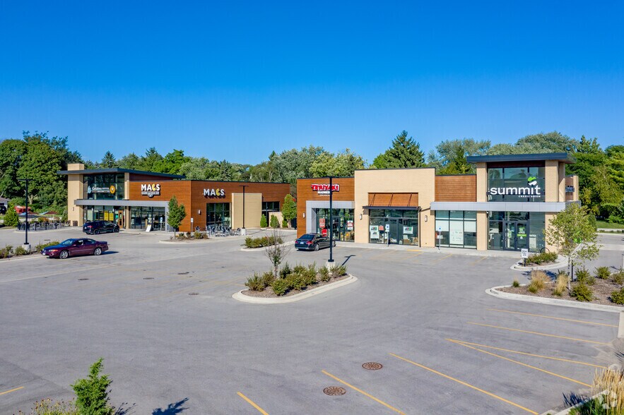 More Photos Of 1000 S Moorland Rd, Brookfield Storefront For Lease