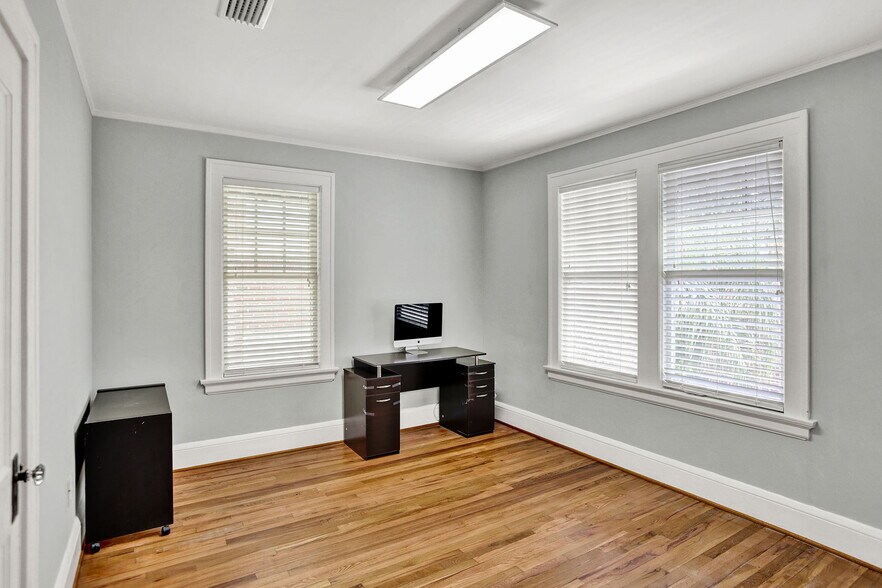 More Photos Of 2258 Riverside Ave, Jacksonville Office For Sale