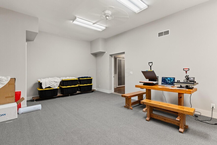 More Photos Of 1550 Lewis Center Rd, Lewis Center Freestanding For Sale