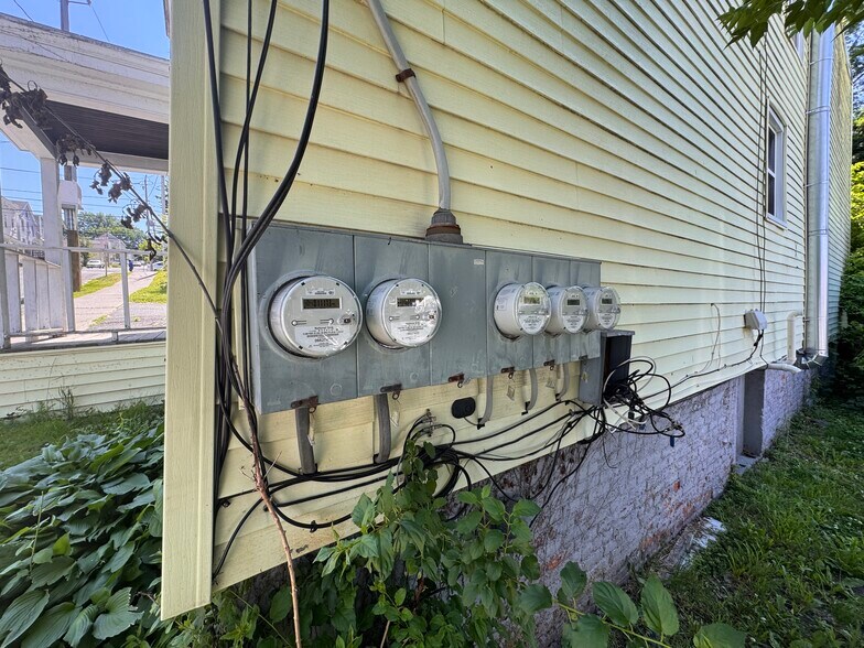 More Photos Of 8 John St, Rensselaer Multifamily For Sale