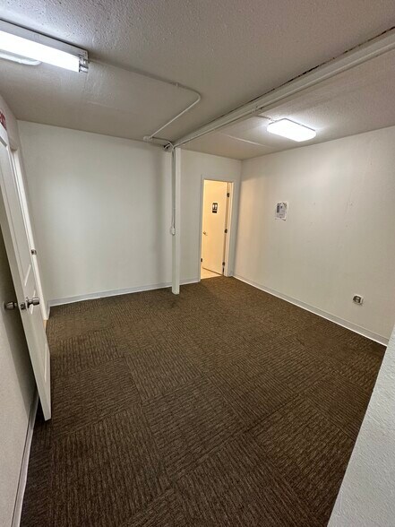 More Photos Of 9165 W Van Buren St, Tolleson General Retail For Lease