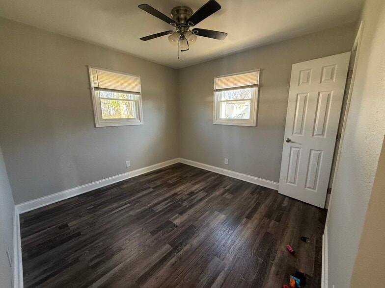 More Photos Of 2479 Julia Ave, Charlotte Apartments For Sale