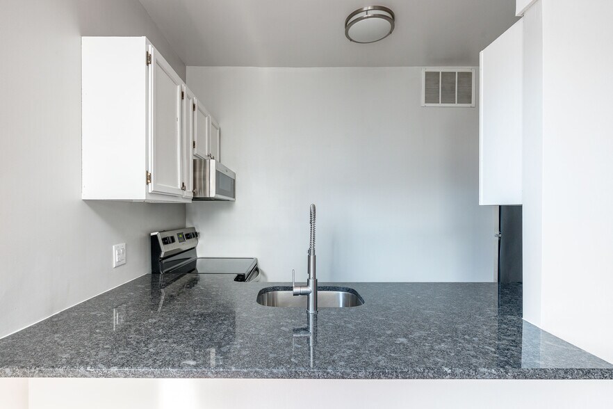 More Photos Of 220-222 Church St, Philadelphia Apartments For Sale