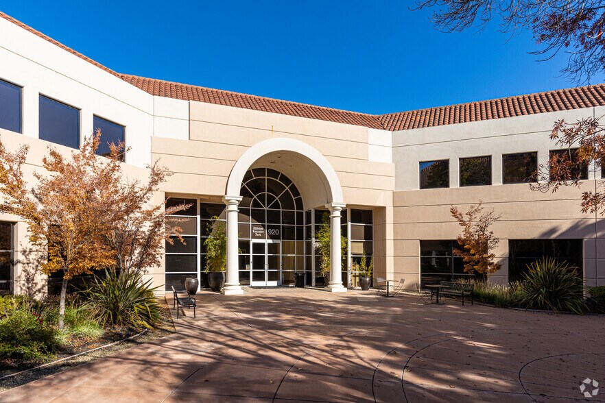 More Photos Of 920 Hillview Ct, Milpitas Office For Lease