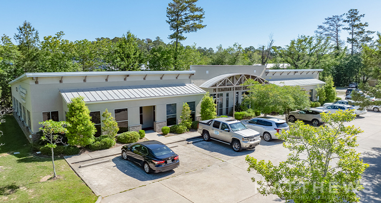 Primary Photo Of 4407 Highway 190 East Service Rd, Covington Medical For Sale