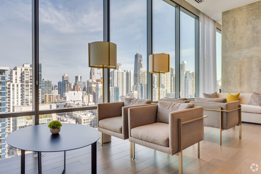 More Photos Of 221 W Hubbard St, Chicago Apartments For Lease