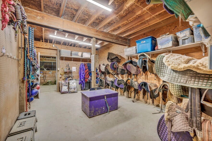 More Photos Of 16449 S Boone Rd, Columbia Station Specialty For Sale