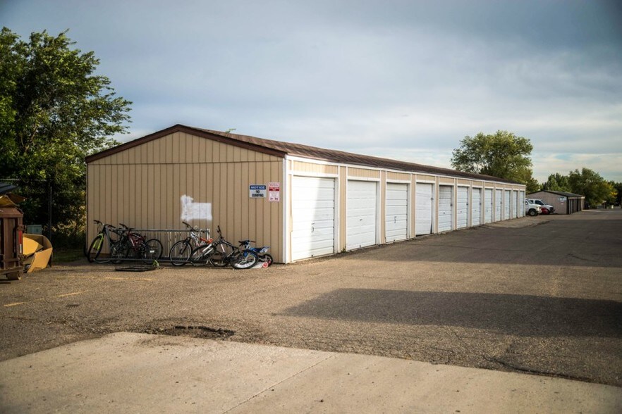 More Photos Of 2910-3002 17th Ave W, Williston Apartments For Sale