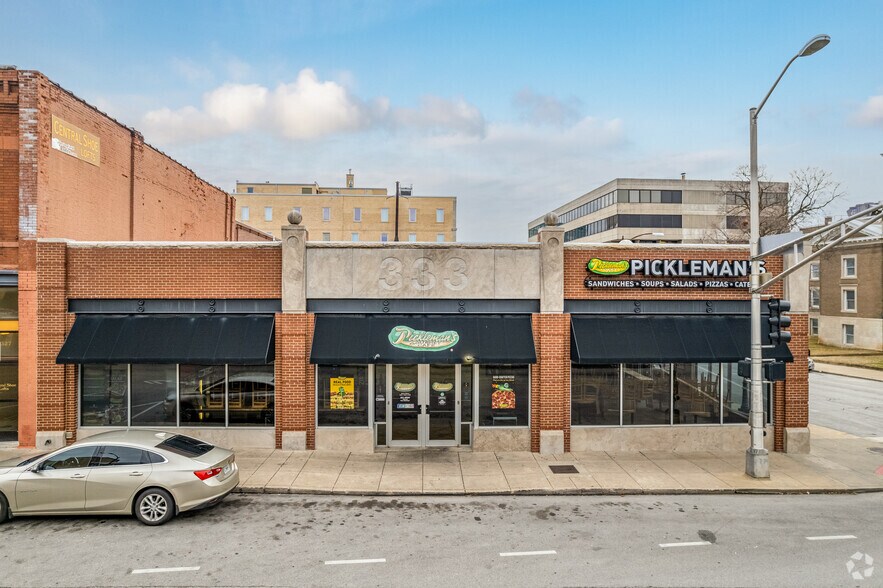 More Photos Of 333 S Jefferson St, Springfield Office For Lease