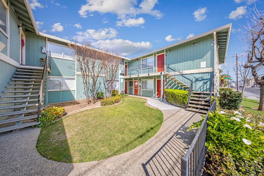 More Photos Of 7001 Eigleberry St, Gilroy Apartments For Sale