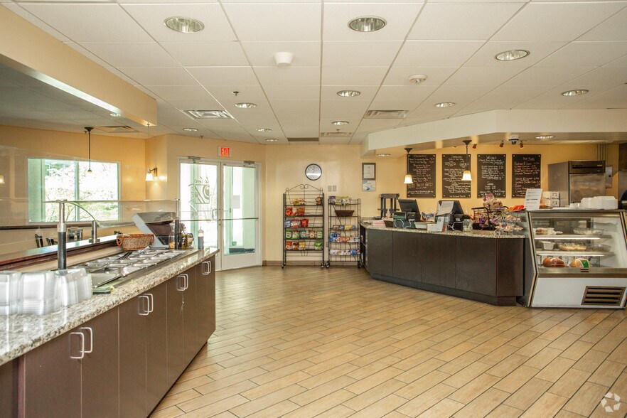 More Photos Of 9210 Arboretum Pky, Richmond Office For Lease