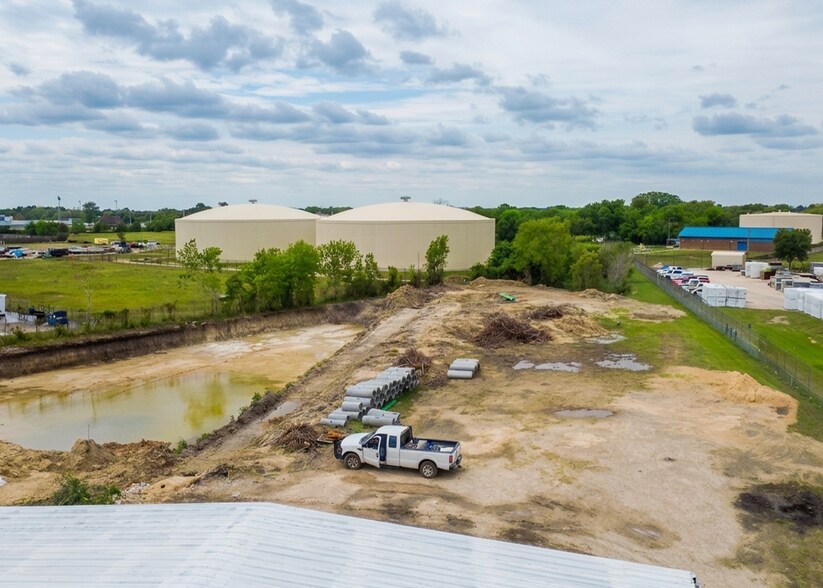 More Photos Of 2227 Gulf Fwy, League City Warehouse For Sale
