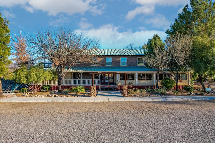 More Photos Of 3001 E Frontage Rd, Amado Restaurant For Sale