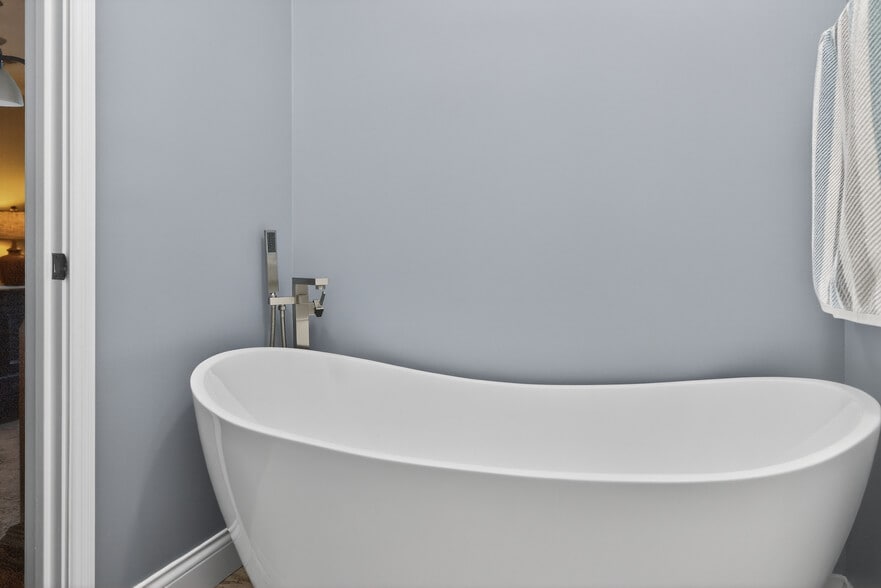 More Photos Of 446 Roy Arnold Blvd, Danville Industrial For Sale