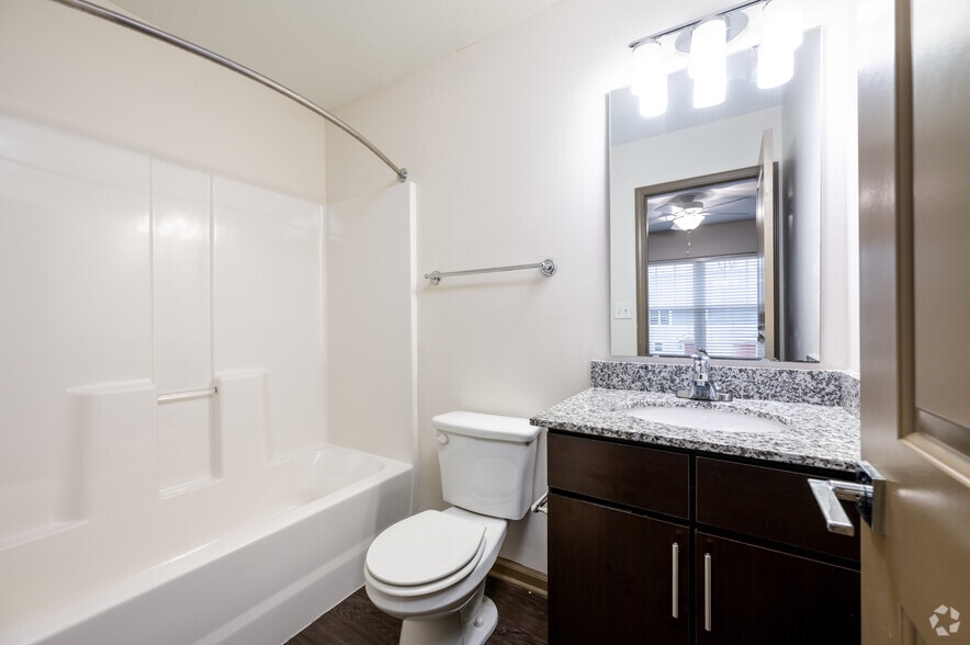 More Photos Of 6159 Winthrop Ave, Indianapolis Apartments For Sale