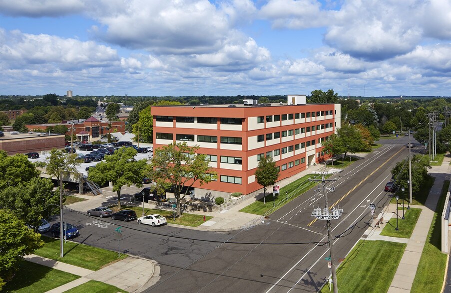 More Photos Of 555 Park St, Saint Paul Medical For Lease