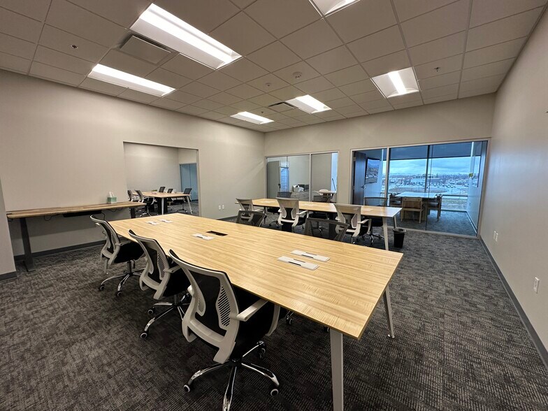 More Photos Of 1064 S North County Blvd, Pleasant Grove Office For Lease