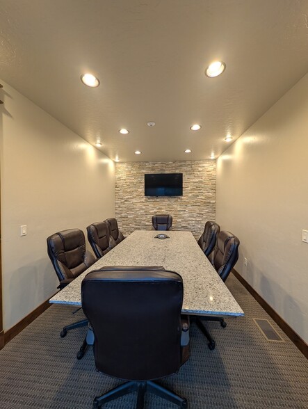 More Photos Of 2680 S Eagle Rd, Meridian Medical For Lease