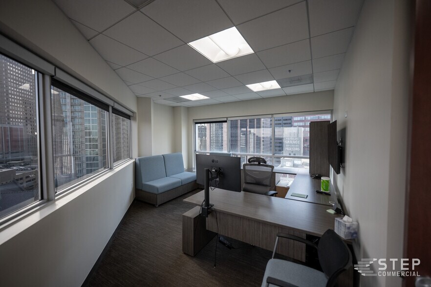 More Photos Of 1800 Glenarm Pl, Denver Office For Sale