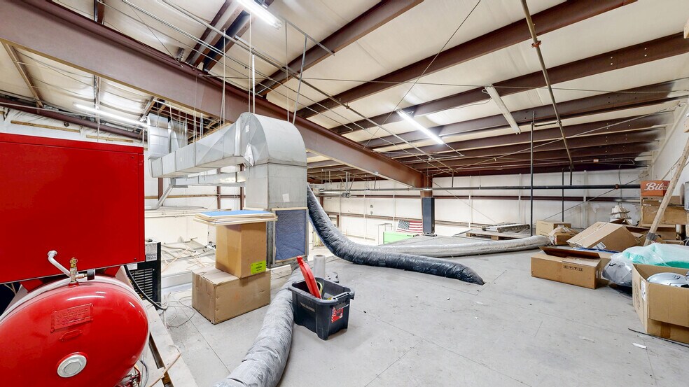 More Photos Of 8017 S 1st St, Wellington Warehouse For Sale