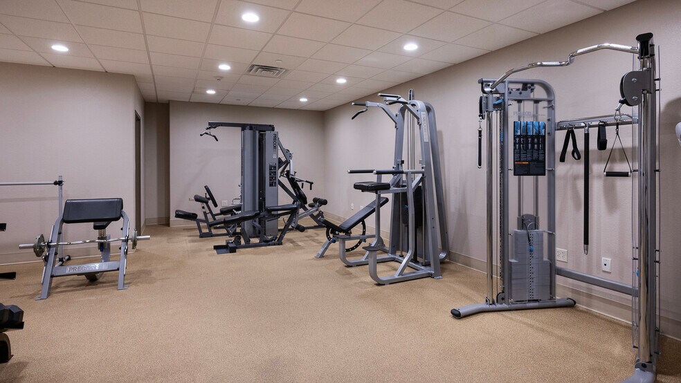 More Photos Of 100 W Broadway Ave, Bismarck Medical For Sale