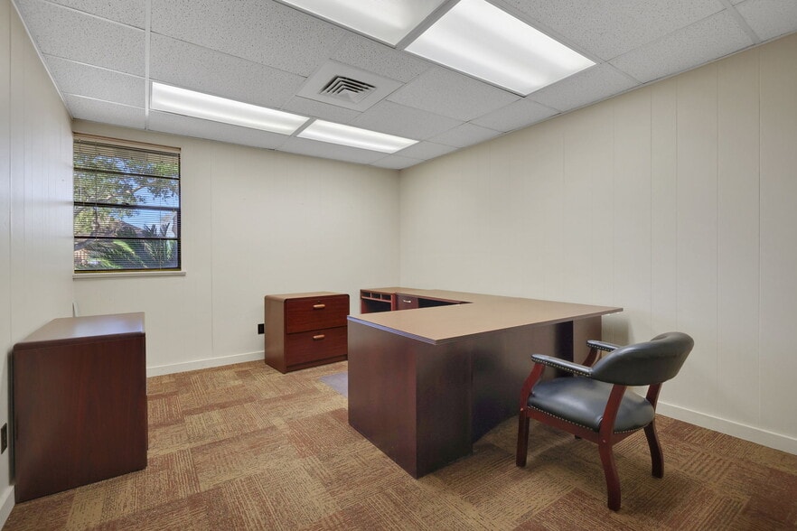 More Photos Of 6601-6535 Chester Ave, Jacksonville Continuing Care Retirement Community For Lease
