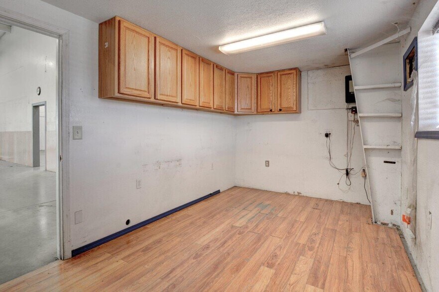 More Photos Of 2465 Avenue A, White City Freestanding For Sale