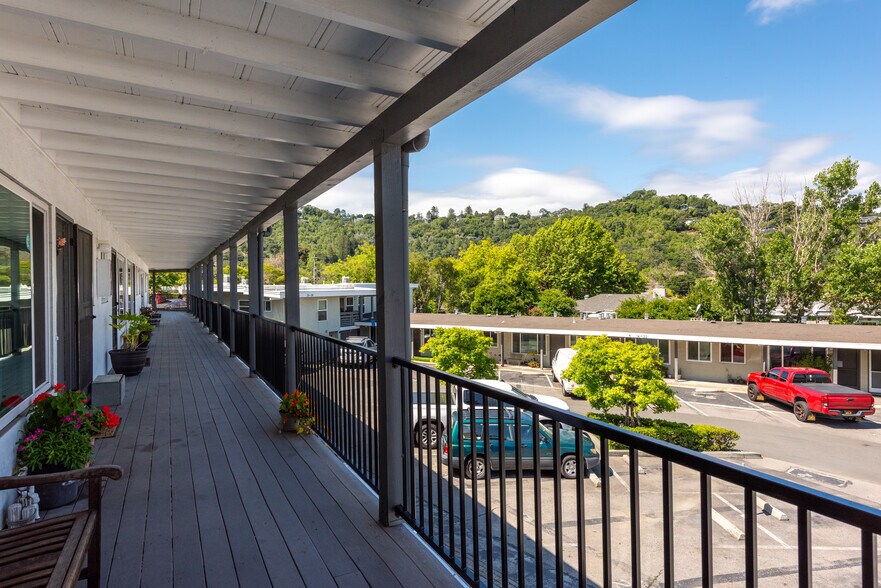 More Photos Of 45 Woodland Ave, San Rafael Apartments For Sale
