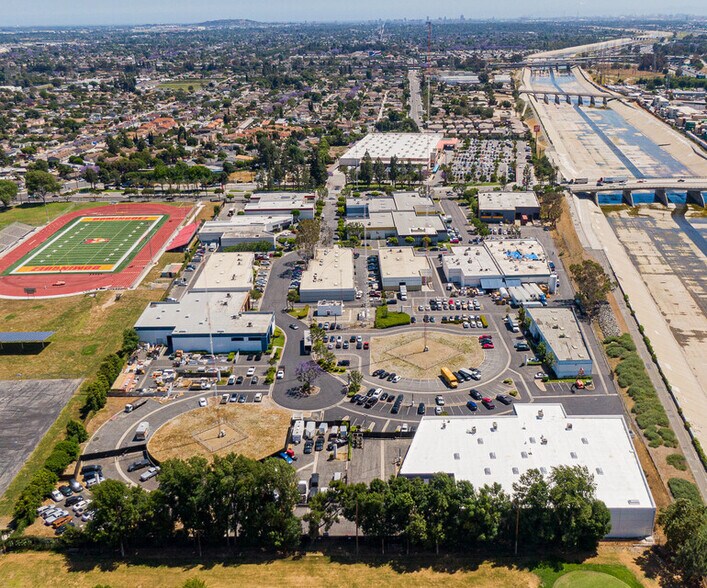 More Photos Of 6323-6421 E Alondra Blvd, Paramount Warehouse For Sale