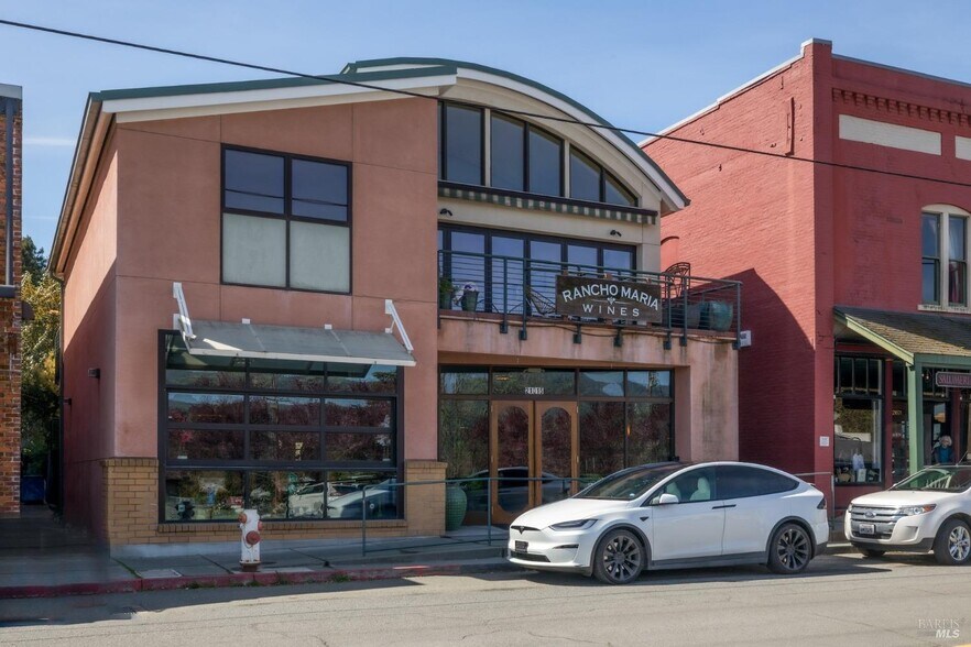 More Photos Of 21015 Geyserville Ave, Geyserville General Retail For Sale