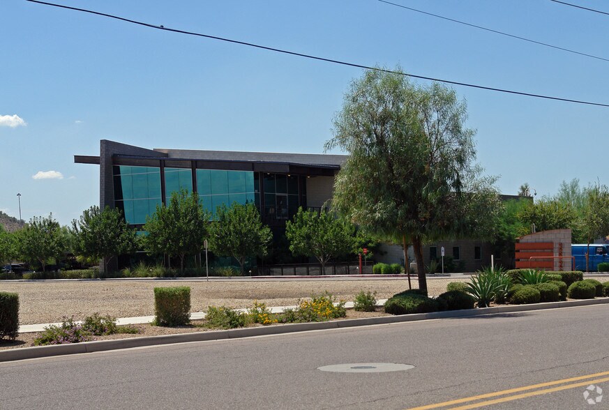 More Photos Of 2625 E Rose Garden Ln, Phoenix Flex For Sale