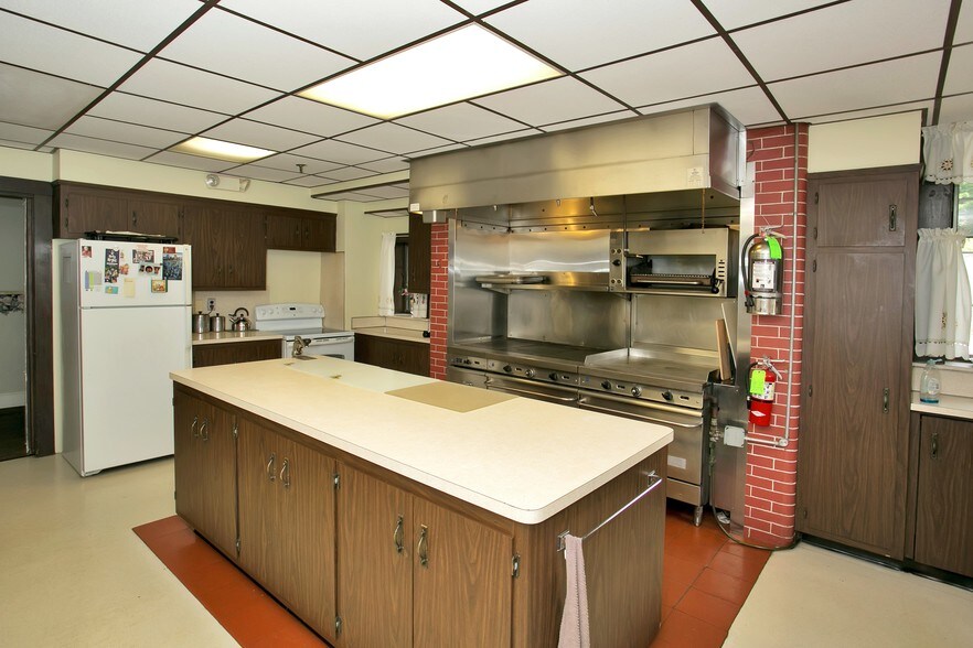More Photos Of 150 Sister Servants Ln, Sloatsburg Lodge Meeting Hall For Sale