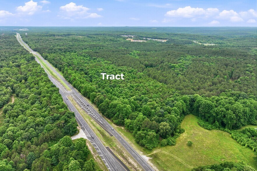 More Photos Of 4860 Cornelia Hwy, Lula Land For Sale