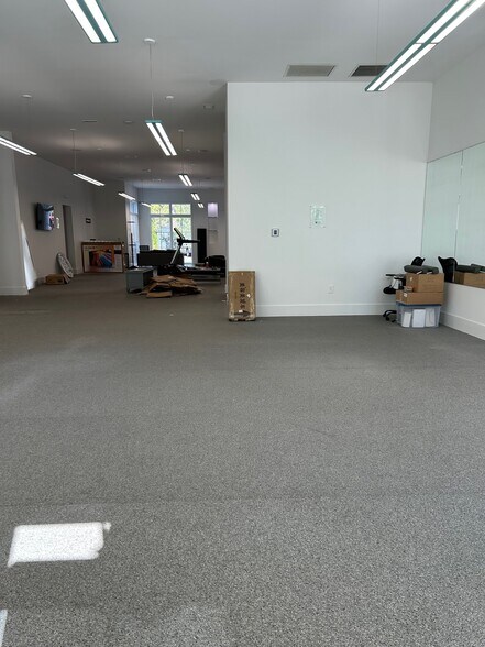 More Photos Of 218 Brighton Park Blvd, Summerville Healthcare For Lease