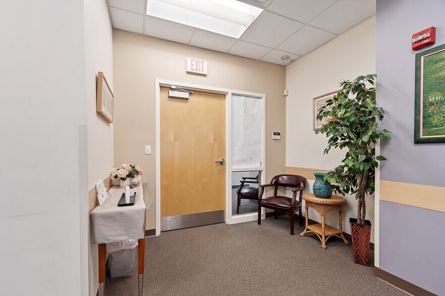 More Photos Of 25 Marston St, Lawrence Medical For Sale