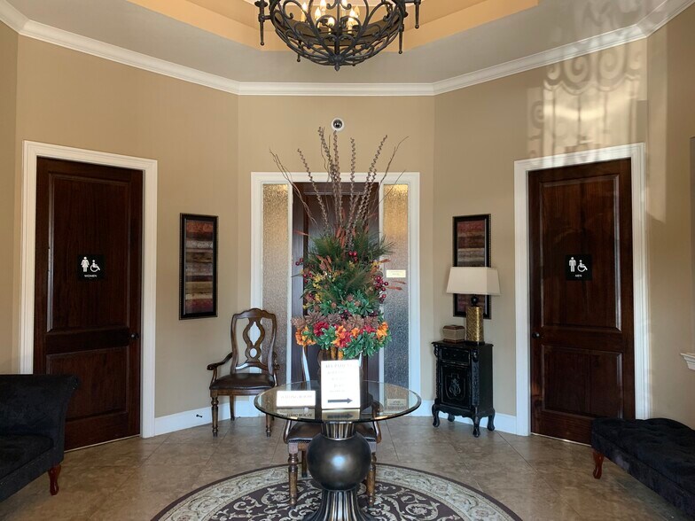 More Photos Of 26205 Oak Ridge Dr, Spring Medical For Lease