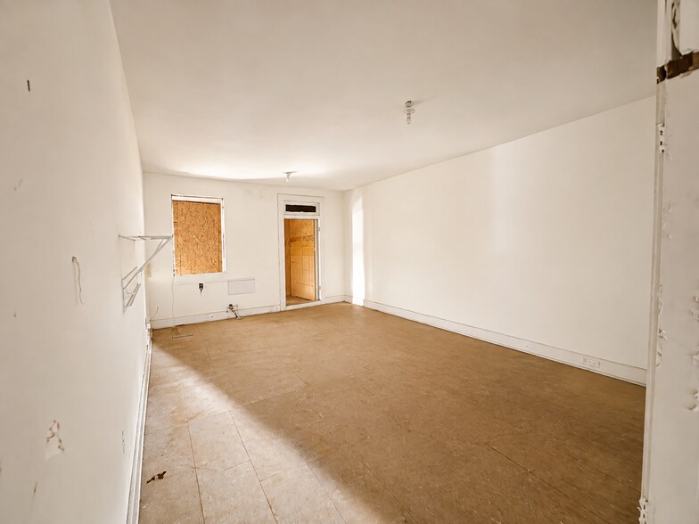 More Photos Of 5136-5140 Park Heights Ave, Baltimore Convenience Store For Sale